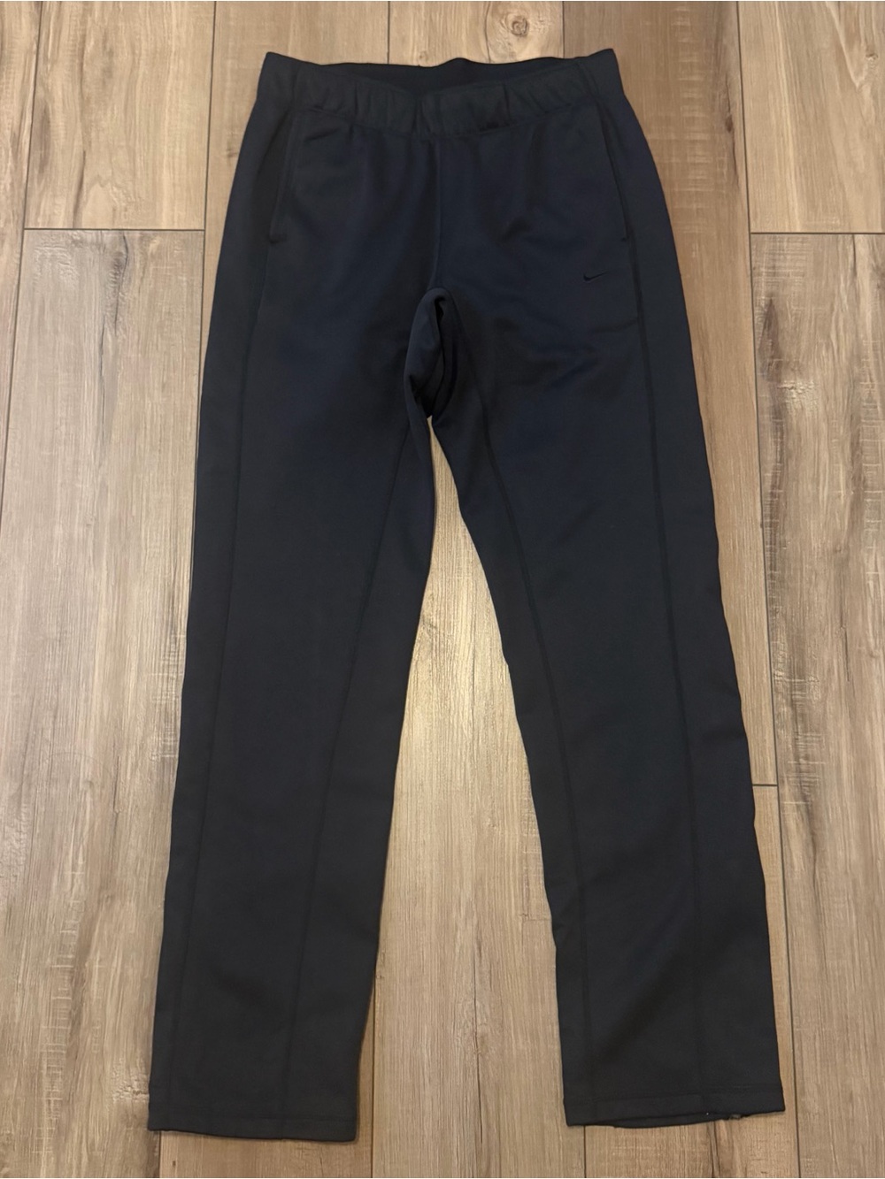Nike mens black therma fit straight leg pants